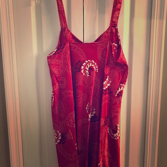 BNWT, red nightie - Picture 2 of 2